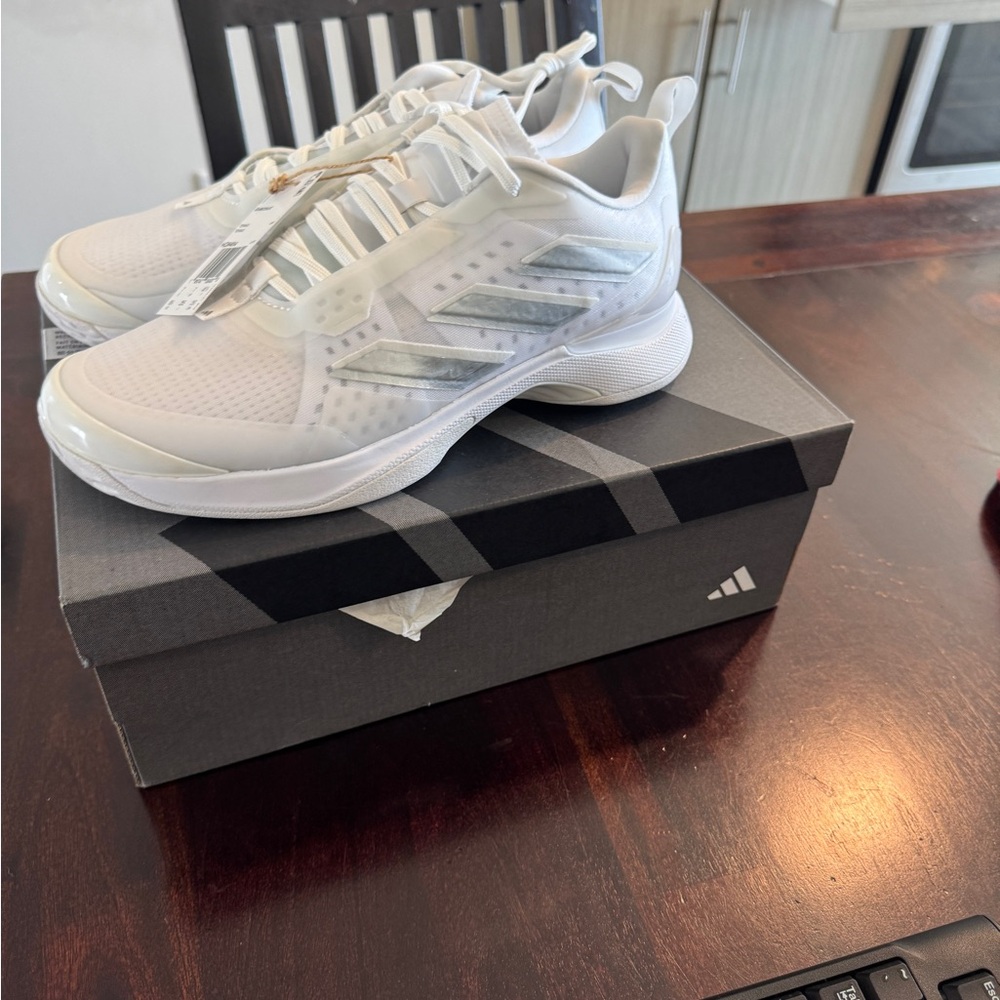 Adidas AVACOURT Women's Tennis Shoes - White